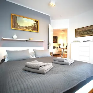 The Getaway / 80qm In Berlin's Historic Diplomatic Quarter Appartement
